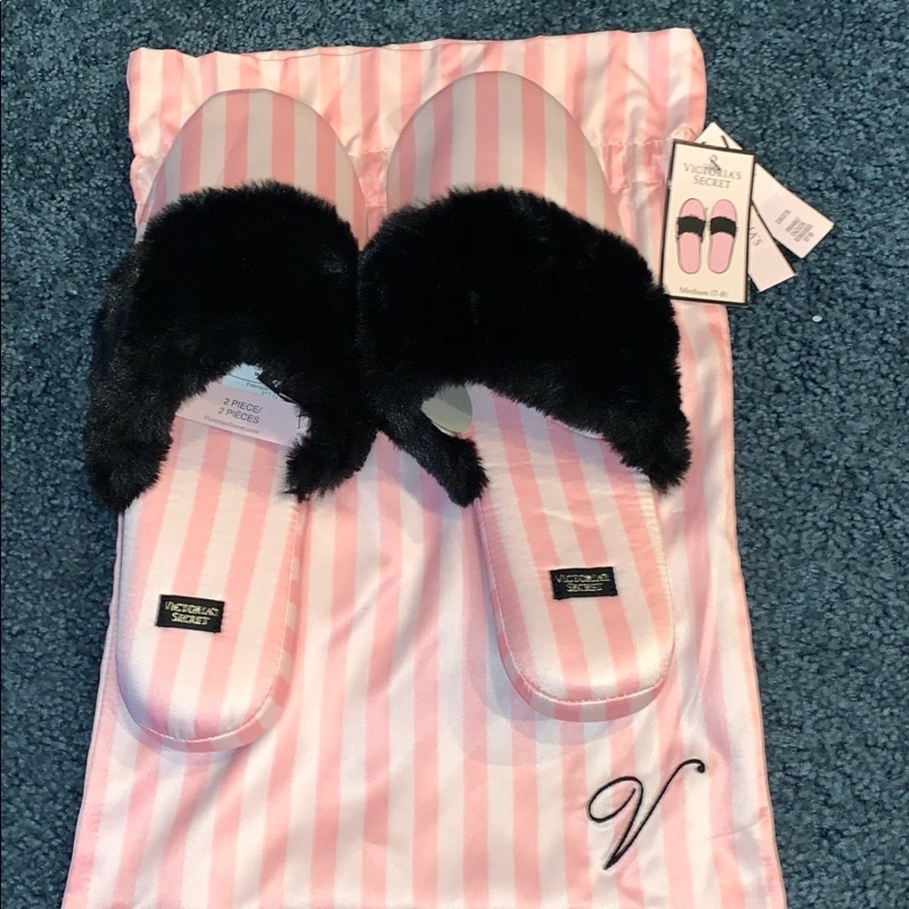 ✨Victoria’s Secret Slippers